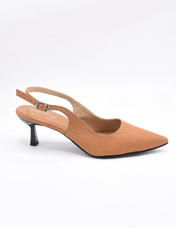 נעל סירה מעור קלוע