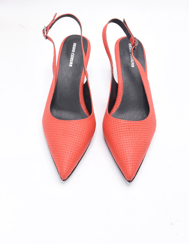 נעל סירה מעור קלוע