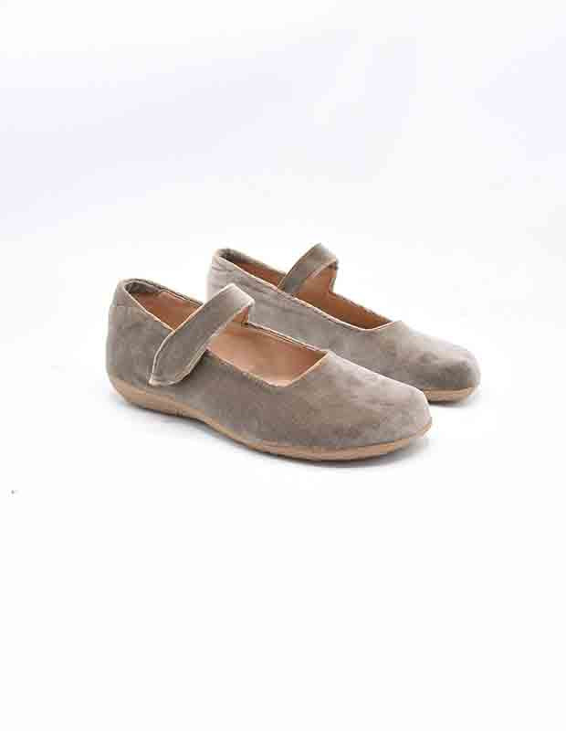 נעל בובה לירי