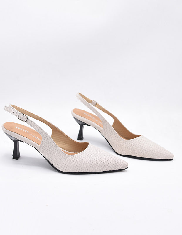 נעל סירה מעור קלוע