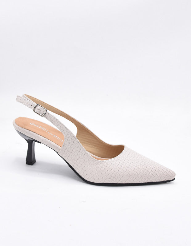 נעל סירה מעור קלוע