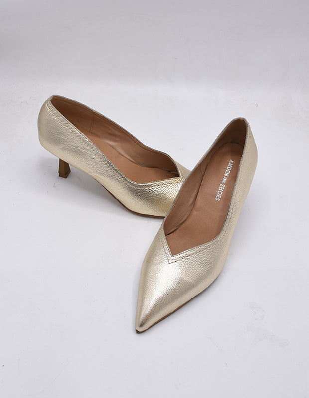 נעל עקב קריסטי