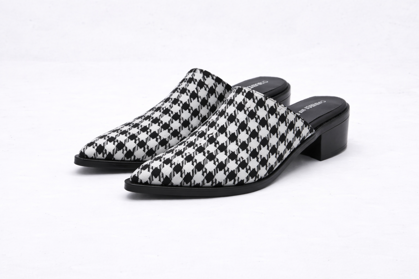 Camden Pepita Classic